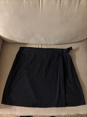 Vylette Classic Black Women's Wrap Skirt - Sleek Everyday Style